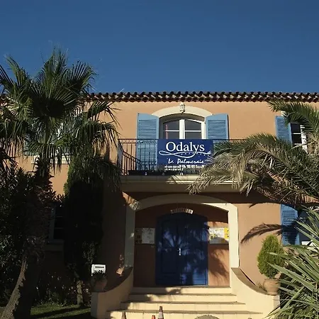 Odalys La Palmeraie Apartment